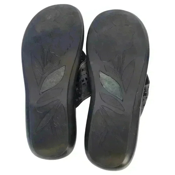 Born Womens Flip Flops Sz 6 - Picture 2 of 7